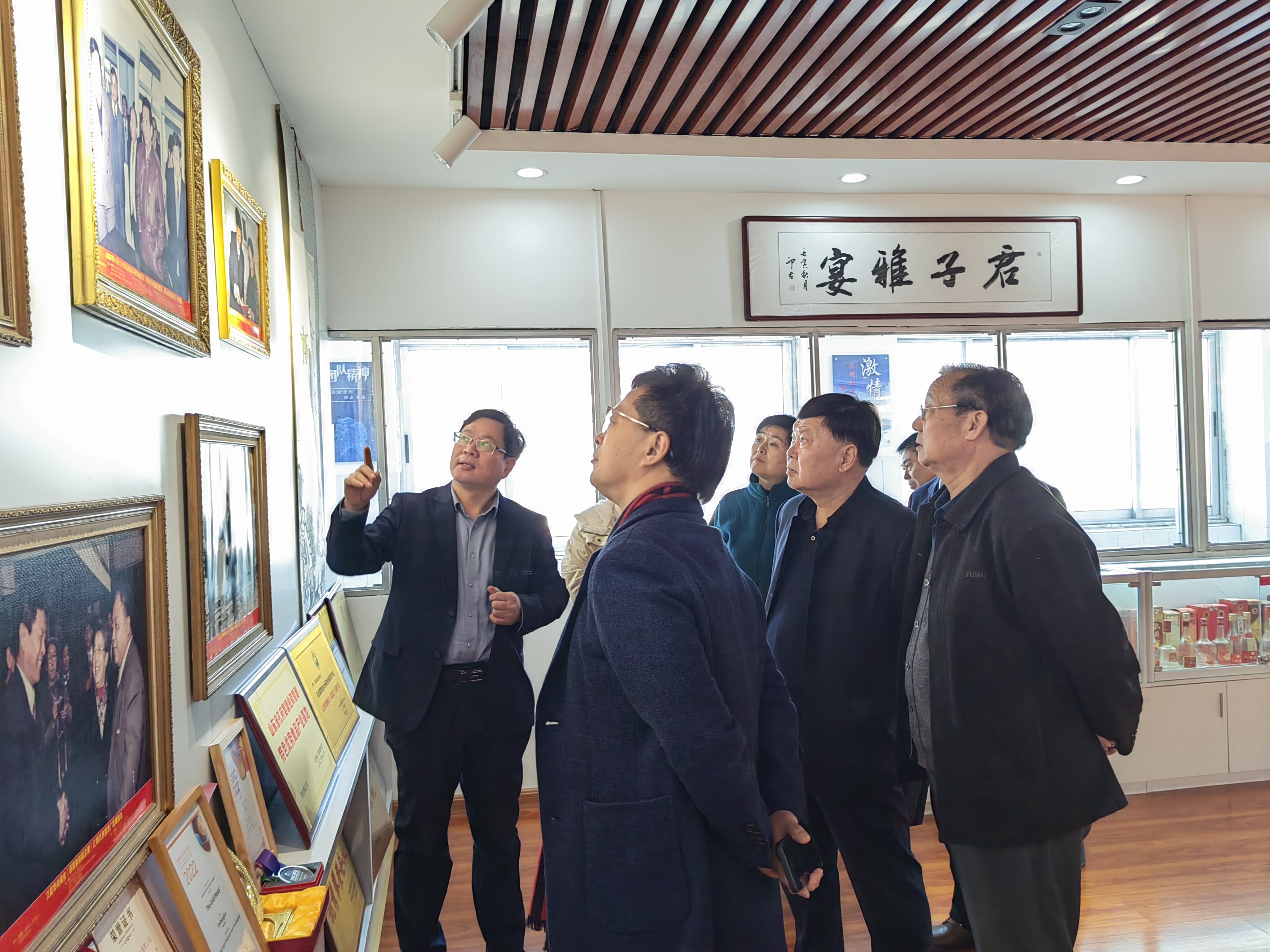 dcecb50bfd947e57bc155d212dfd41f.jpg dcecb50bfd947e57bc155d212dfd41f.jpg